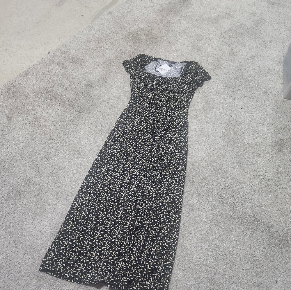 Modest spring dress forever 21 size medium nwt